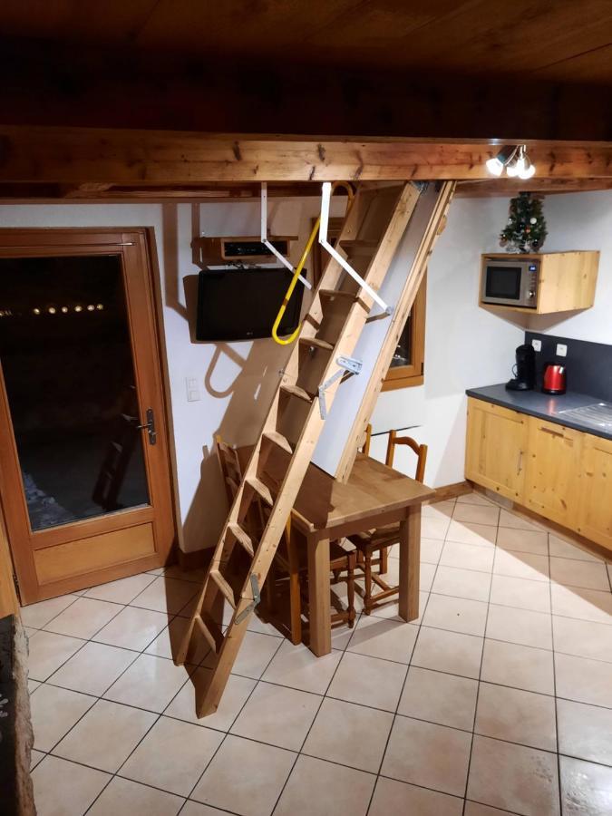 Pensjonat Le Petit Caboin Seytroux Zewnętrze zdjęcie